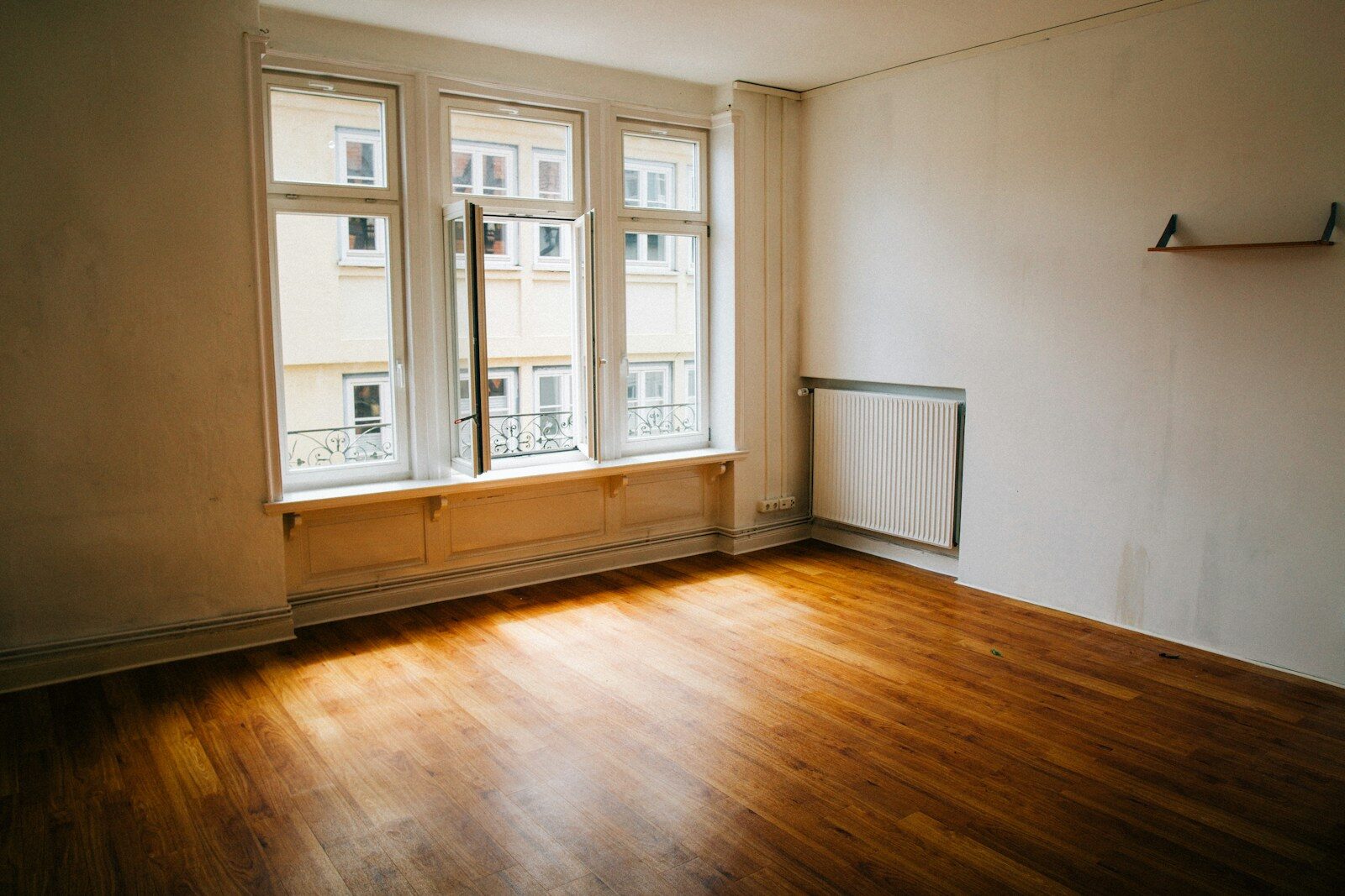 Is Renters Insurance Required? What to Know Before Signing a Lease